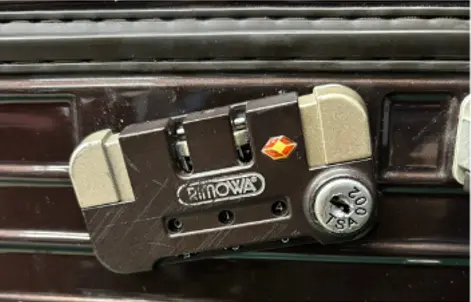 RIMOWA サルサ TSAロック交換（色変更カスタム対応）