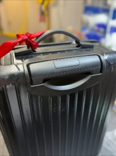 リモワ ハンドル破損交換修理（専用代用品対応） 修理後