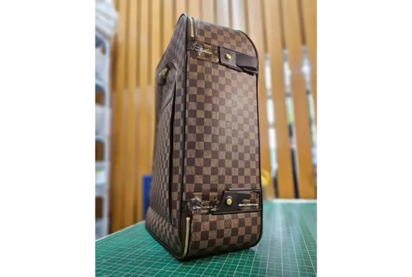Louis Vuitton ゴム部品交換修理