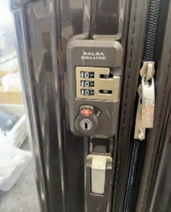 RIMOWA サルサデラックス ロック交換（ポリカーボネートケース）