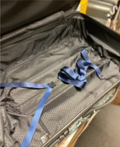 TUMI フットパーツ交換修理