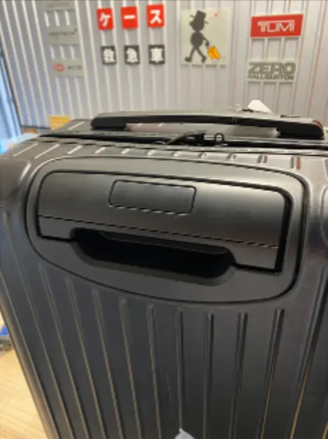 リモワ ハンドル傾き修理(専用代用品交換) 修理後