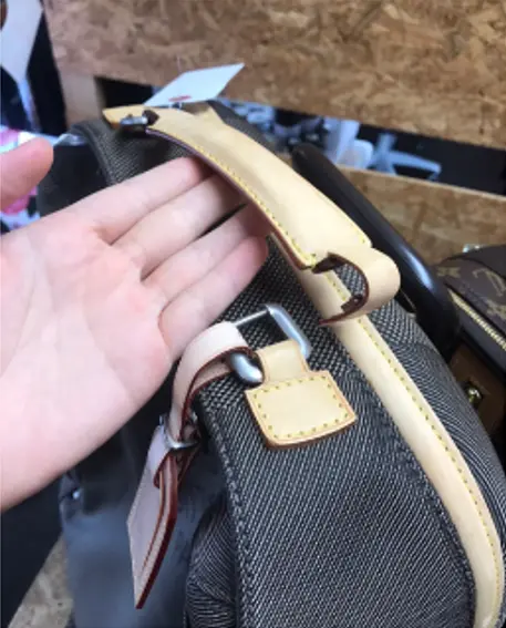 LOUIS VUITTON Louis Vuitton ペガス 革ハンドル破れ修理（持ち手交換）