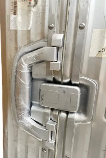 RIMOWA トパーズ ハードケース ハンドル交換(持ち手修理) 修理後