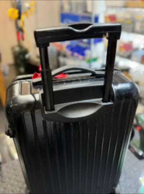 リモワ ハンドル破損交換修理（専用代用品対応）