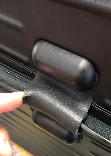 RIMOWA 革ヒンジ交換（レザーヒンジ修理）