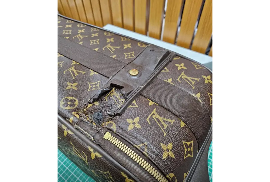 ボディ破れ