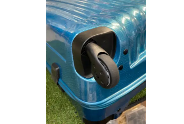 サムソナイトのキャスター修理
